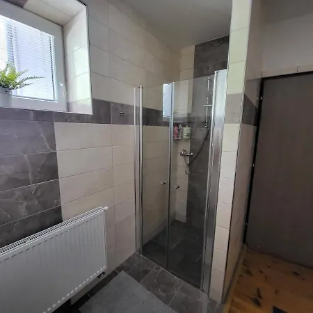 Apartment Apartman U Koleji Ii *